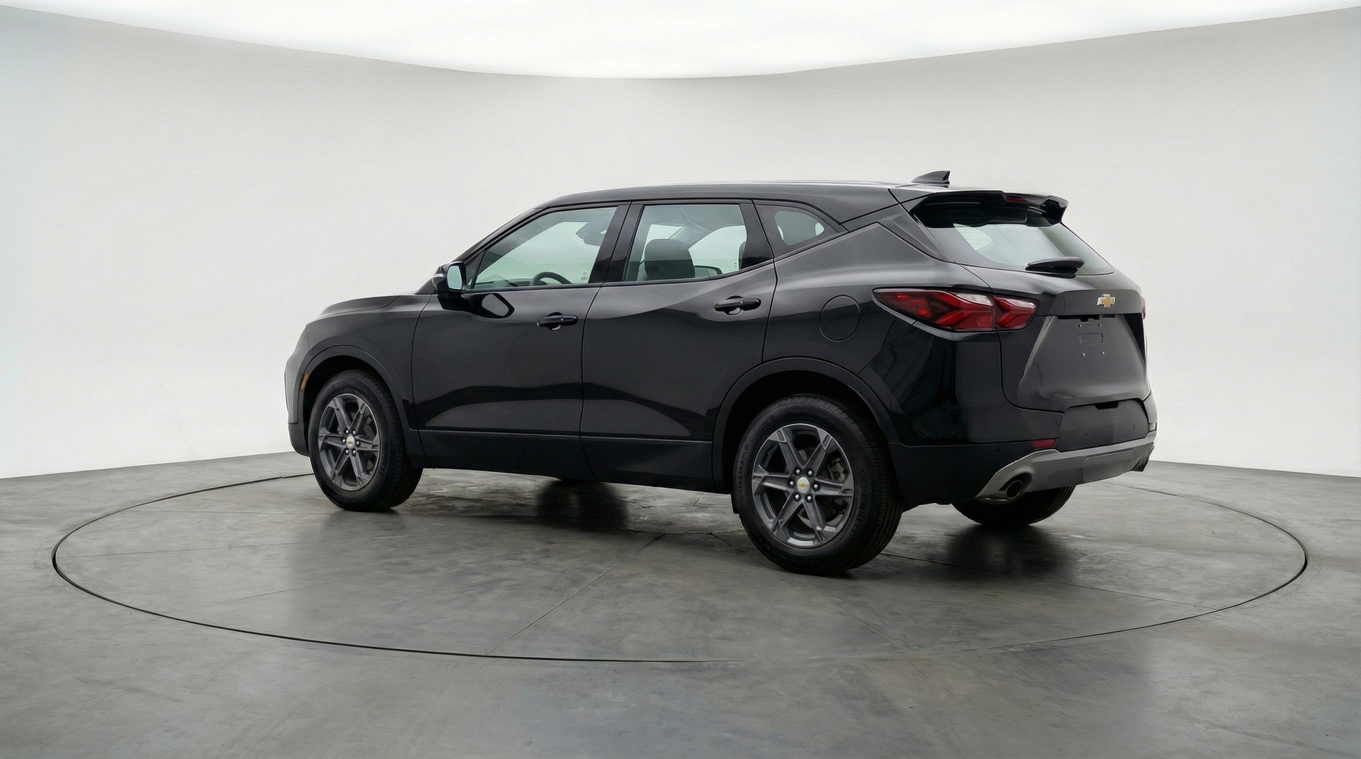 Used 2025 Chevrolet Blazer LT FWD image 6