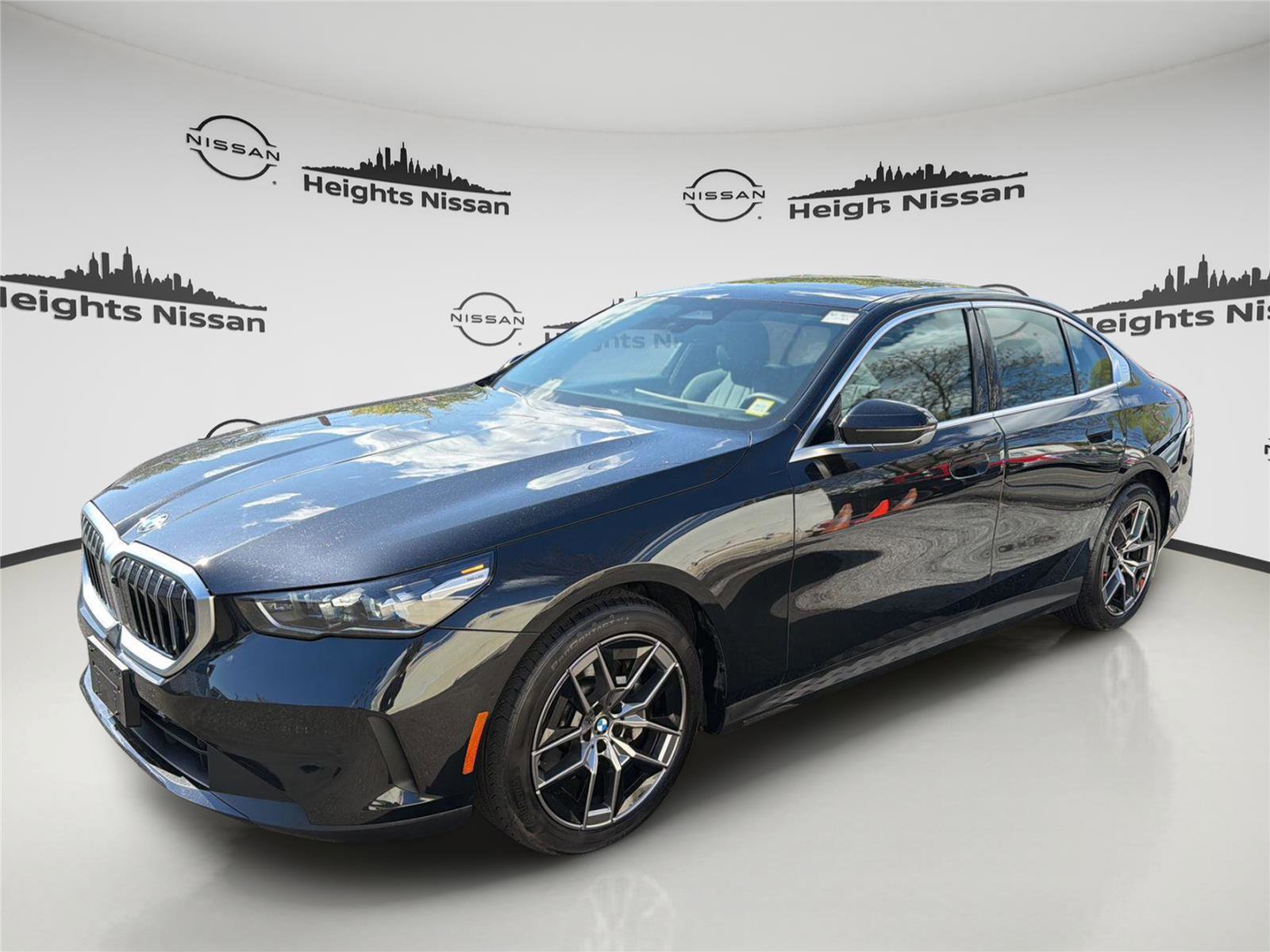 Used 2026 BMW 530i xDrive AWD/4WD image 1