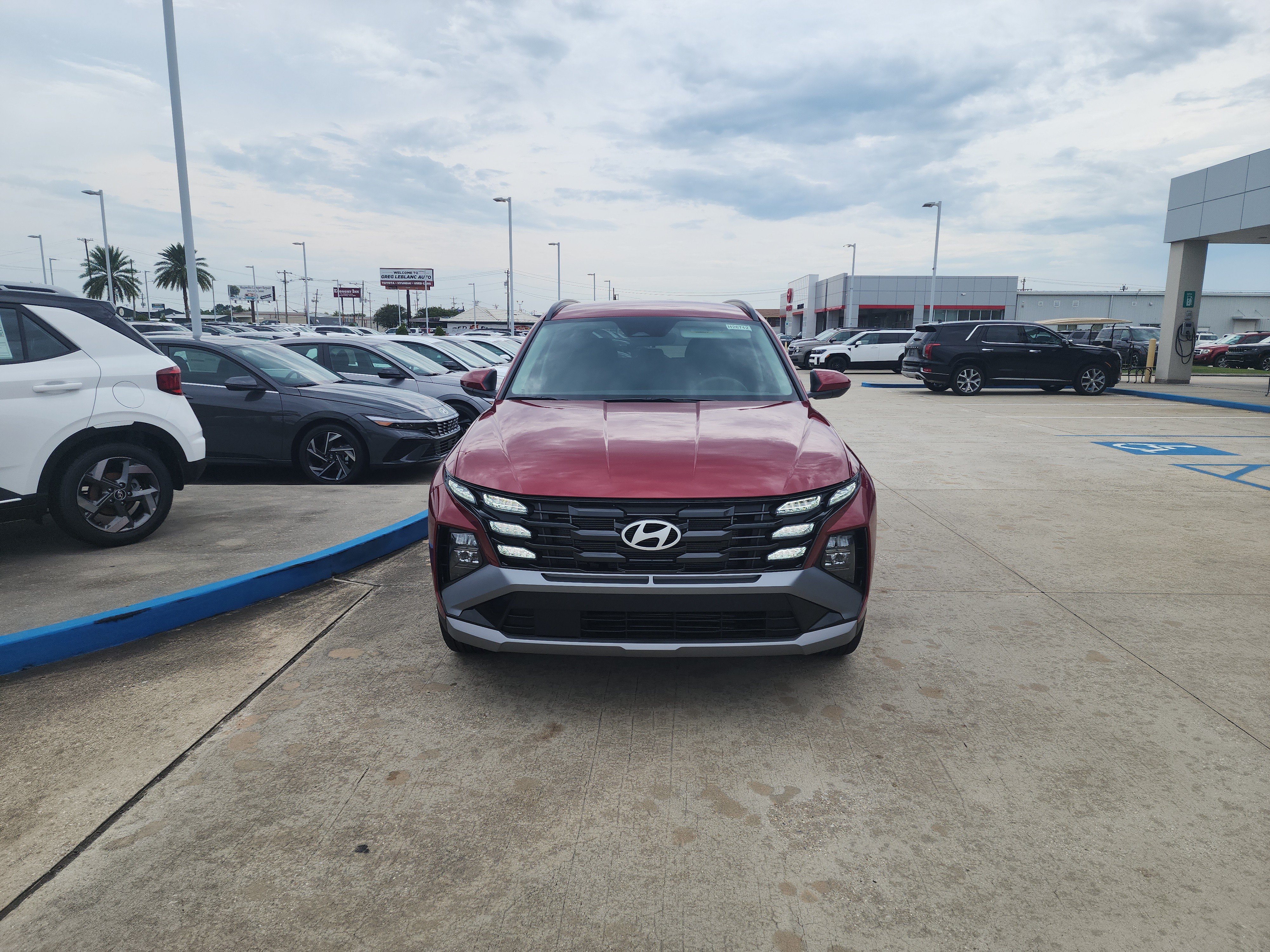 New 2026 Hyundai Tucson SEL Plus FWD image 2