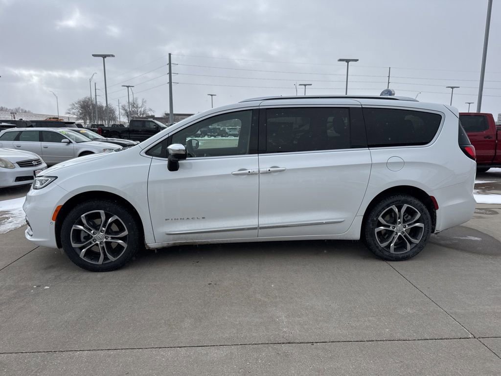 New 2026 Chrysler Pacifica Pinnacle AWD/4WD image 29