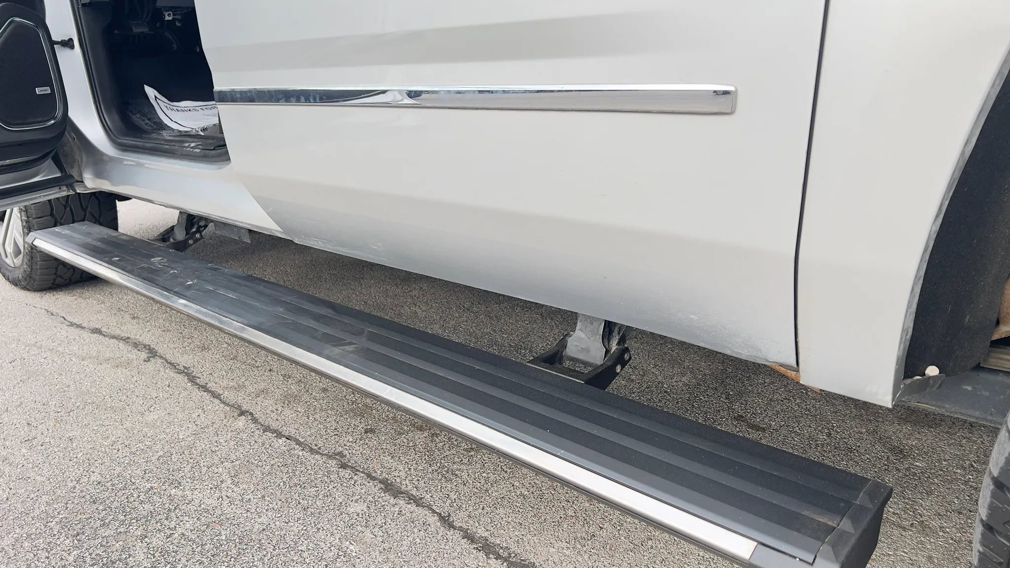 Used 2020 GMC Yukon XL Denali w/ Open Road Package image 18