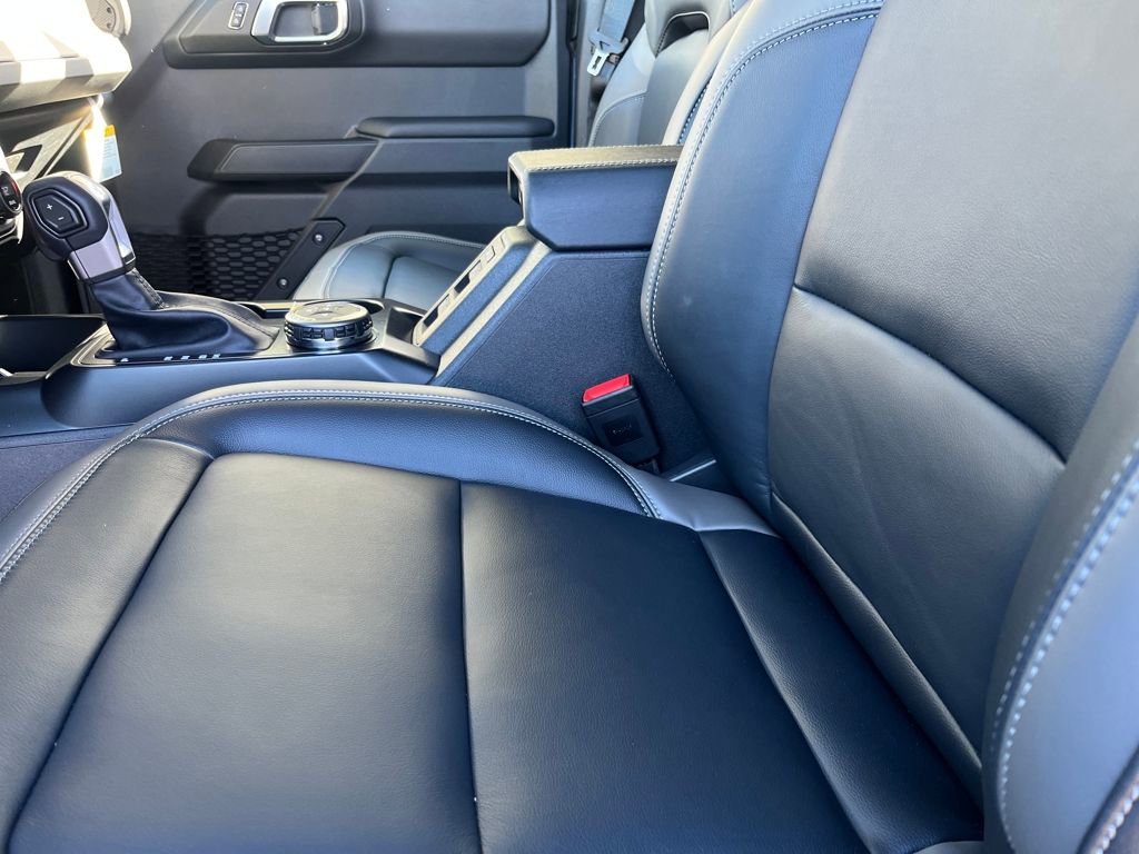 New 2025 Ford Bronco Outer Banks image 14