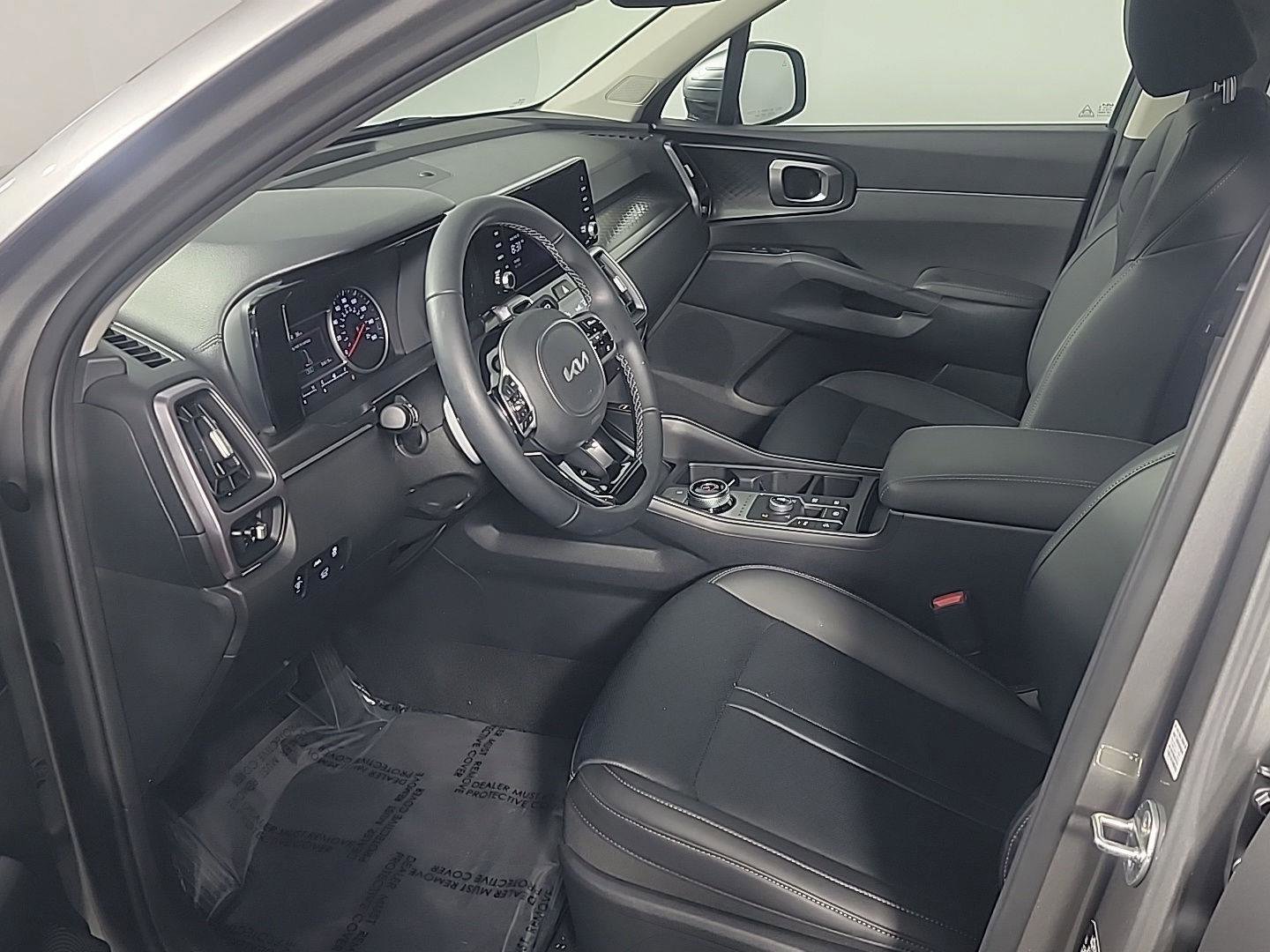Used 2023 Kia Sorento EX AWD/4WD image 19
