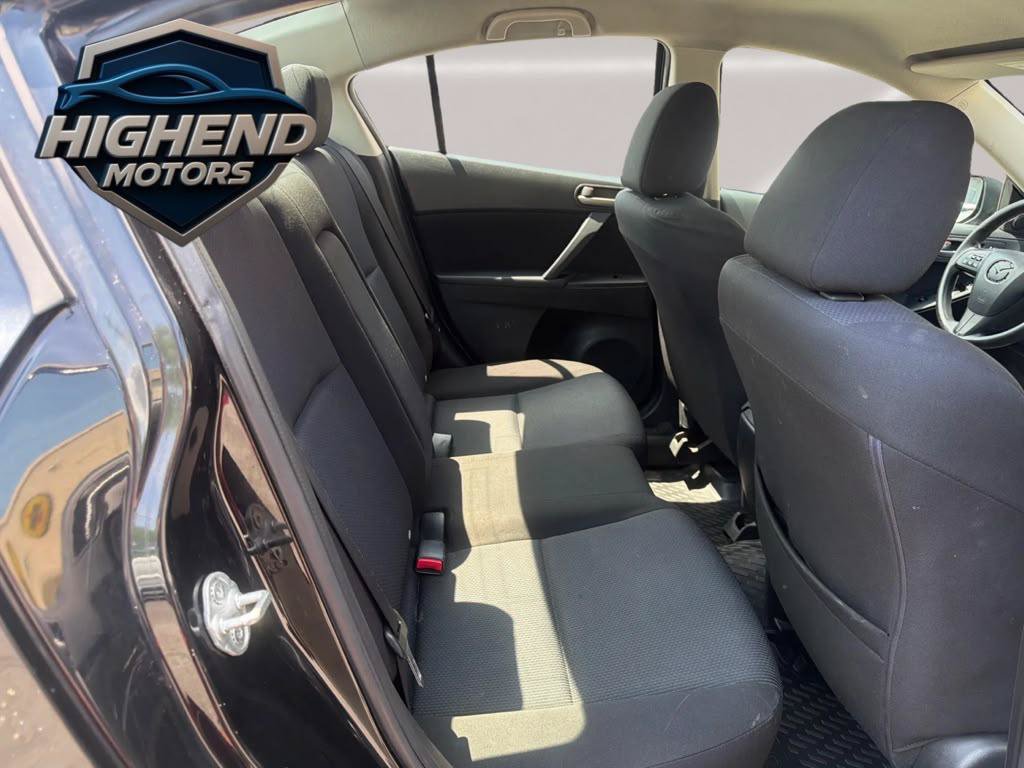 Used 2011 MAZDA MAZDA3 i Touring FWD image 15