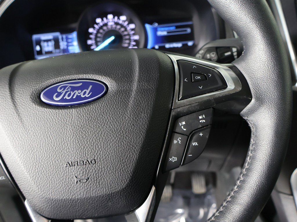 Used 2024 Ford Edge Titanium image 40