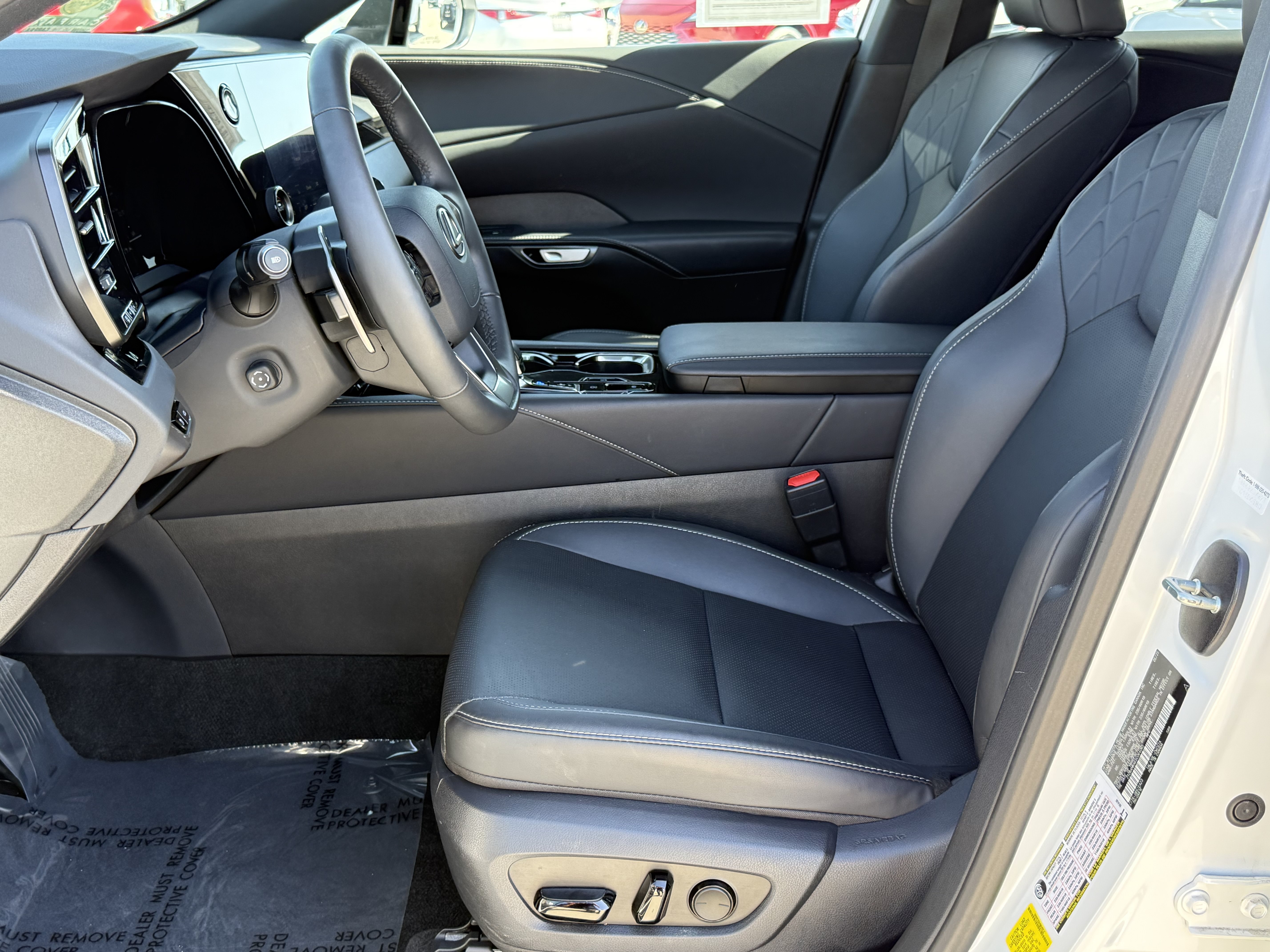 Certified 2025 Lexus RX 350 FWD w/ Technology Package image 19