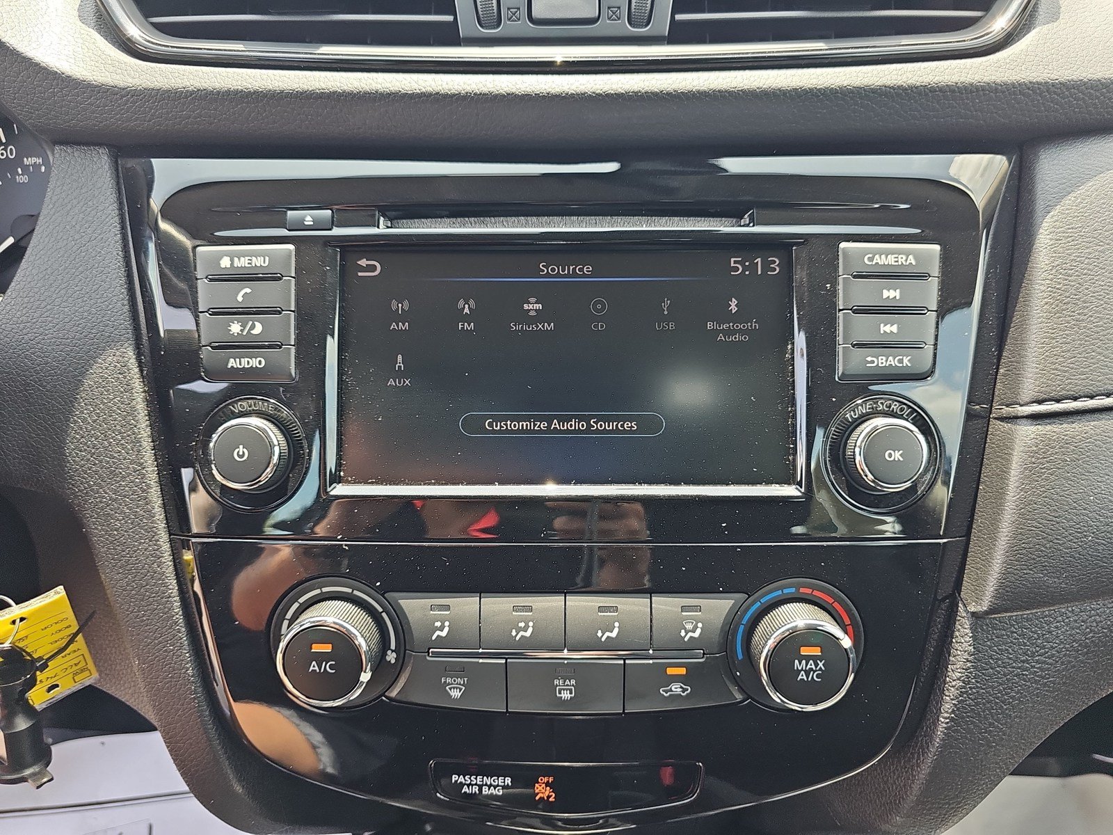 Used 2020 Nissan Rogue S AWD/4WD image 18