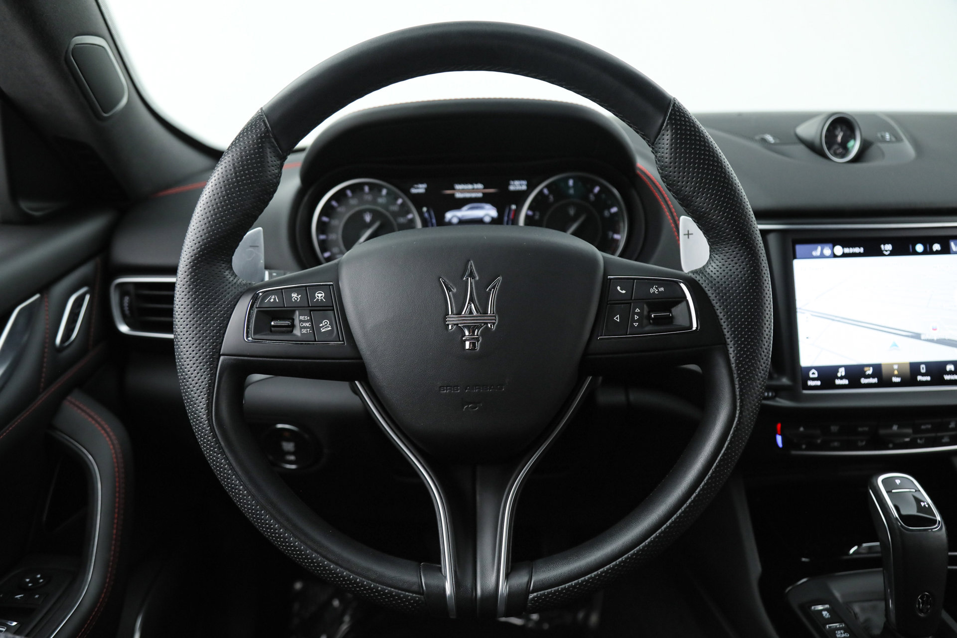 Certified 2023 Maserati Levante GT image 18