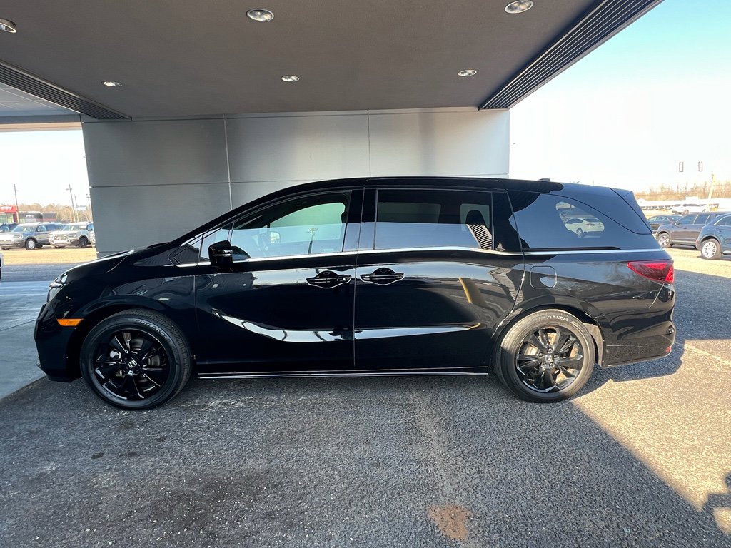 Used 2023 Honda Odyssey Sport image 6