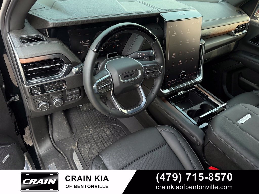 Used 2026 GMC Yukon XL Denali w/ Denali Reserve Package AWD/4WD image 9