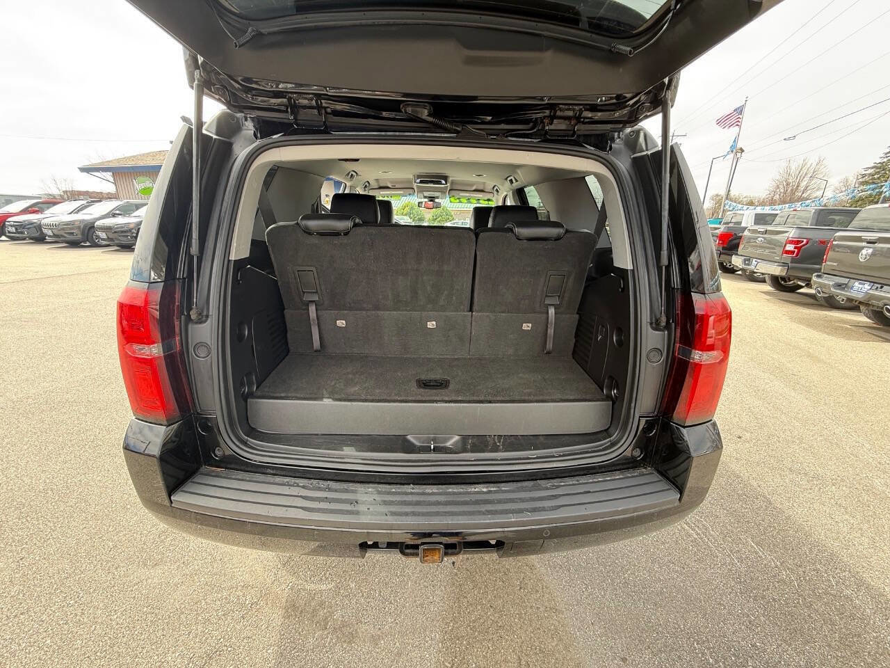 Used 2020 Chevrolet Tahoe LS AWD/4WD image 12
