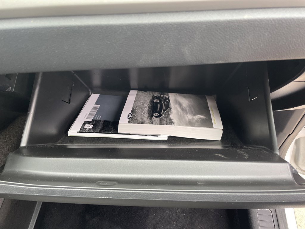 Used 2022 Ford Escape SE image 16