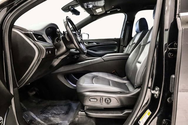 Used 2024 Buick Enclave Essence w/ LPO, Touring Package image 13