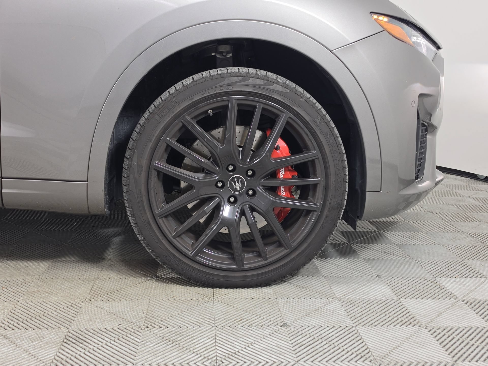Used 2022 Maserati Levante Modena AWD/4WD image 10