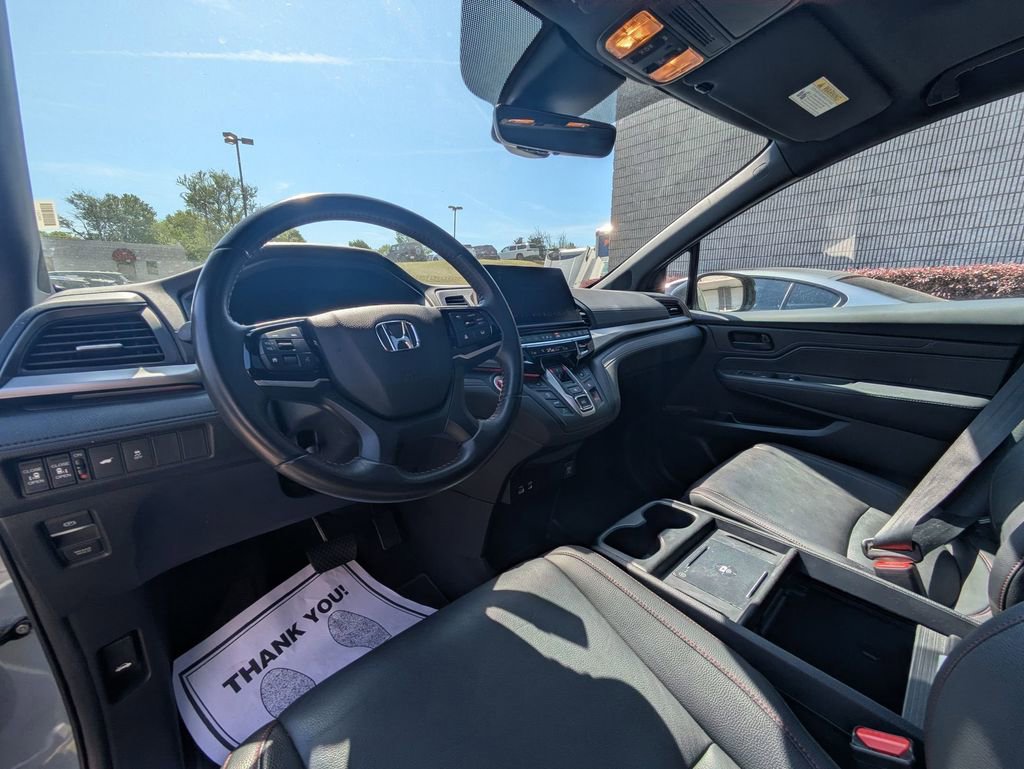Used 2025 Honda Odyssey Sport-L image 15