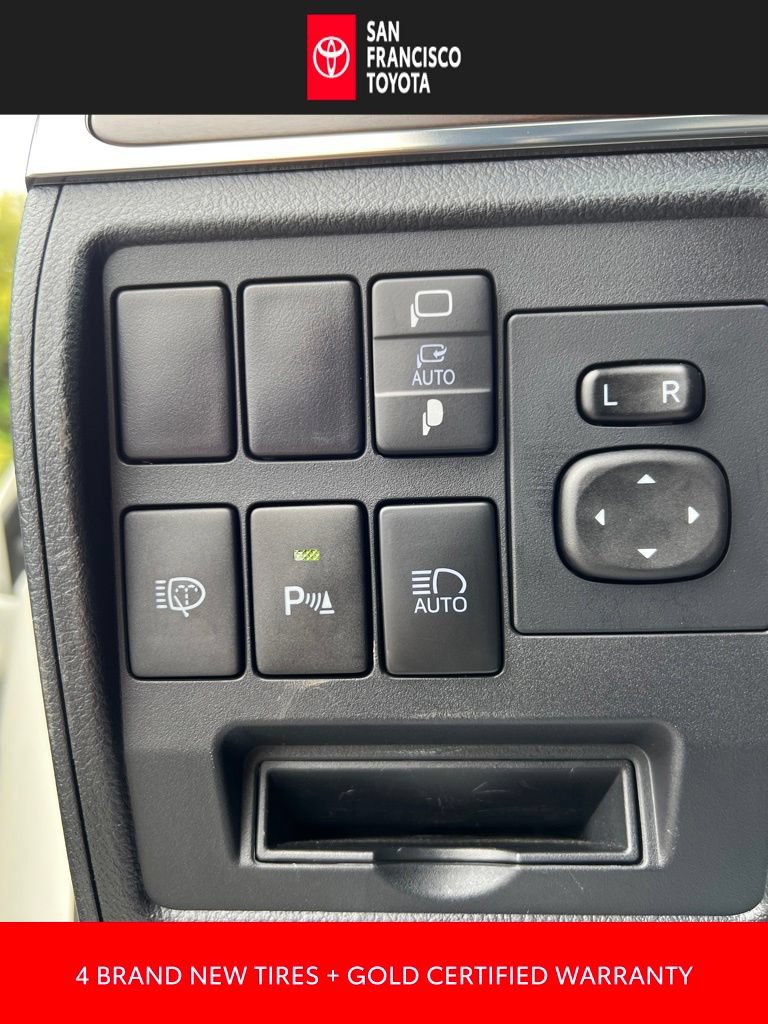 Certified 2020 Toyota Land Cruiser Heritage Edition AWD/4WD image 37