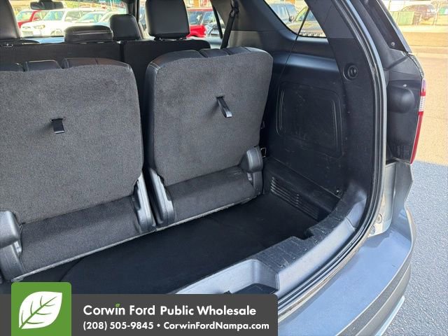 Used 2016 Ford Explorer Limited w/ Equipment Group 301A AWD/4WD image 32
