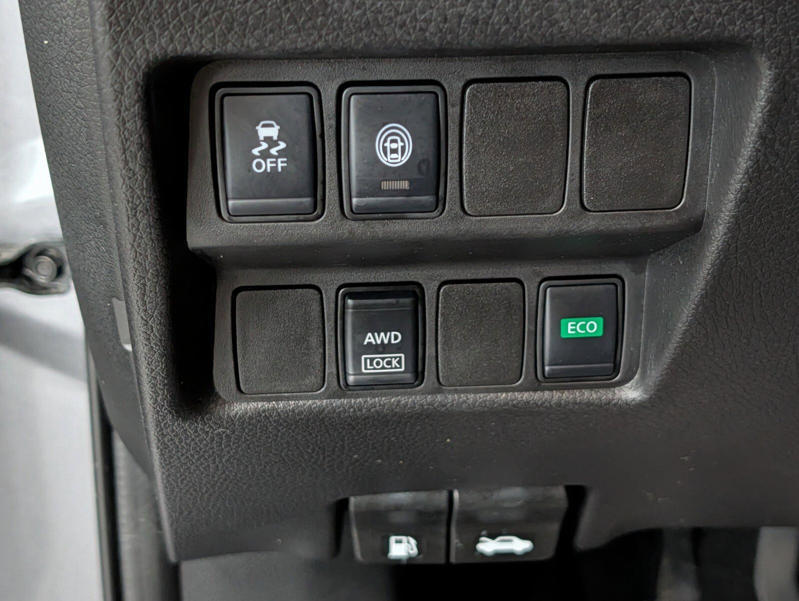 Used 2019 Nissan Rogue Sport SV image 25