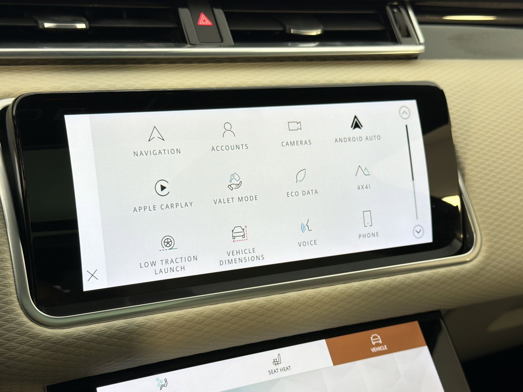 Used 2022 Land Rover Range Rover Velar R-Dynamic S image 30