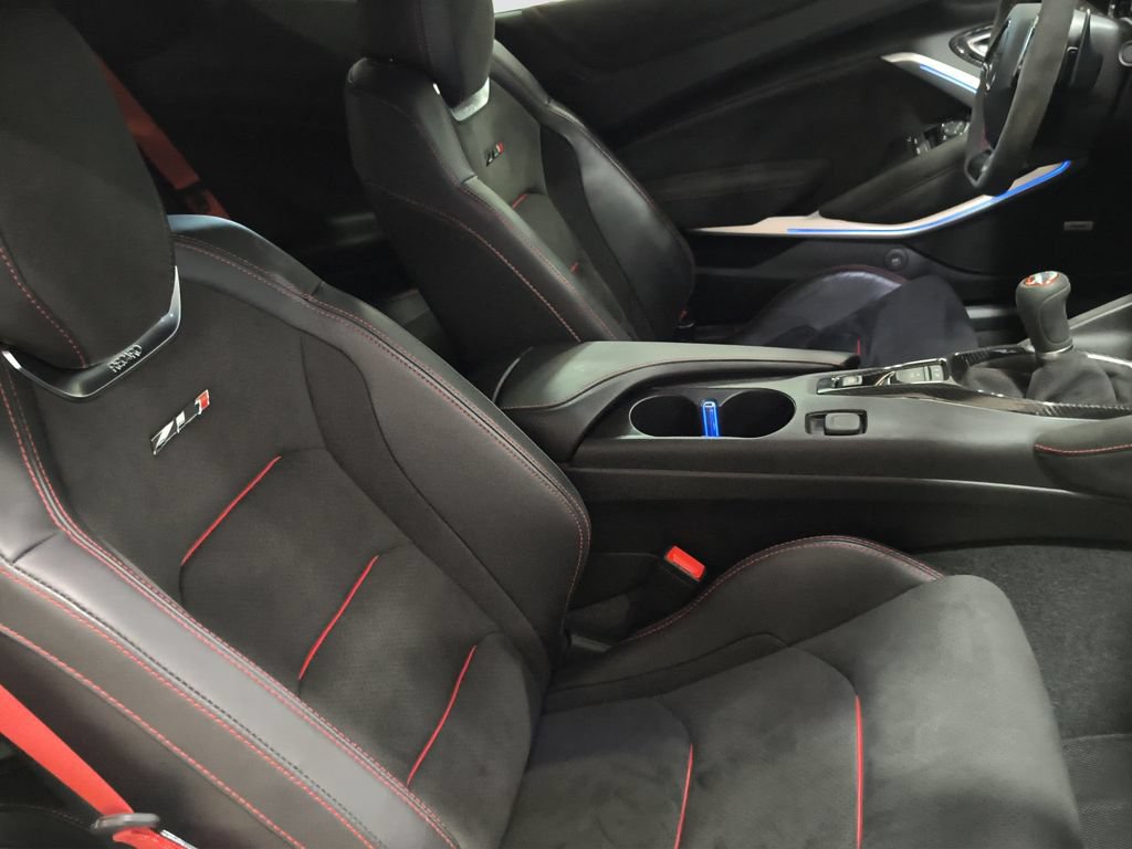 Used 2017 Chevrolet Camaro ZL1 RWD image 7