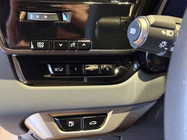 Used 2025 Lexus RX 350 F Sport w/ Convenience Package image 16