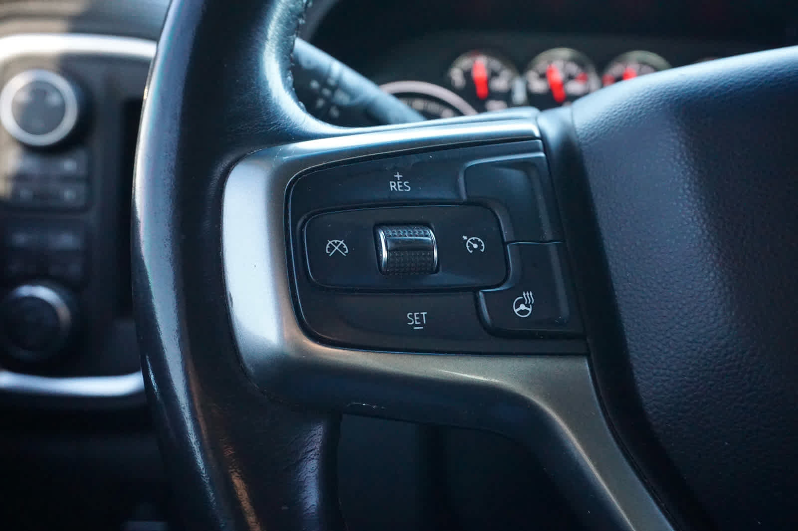 Used 2019 Chevrolet Silverado 1500 LT Trail Boss AWD/4WD image 16