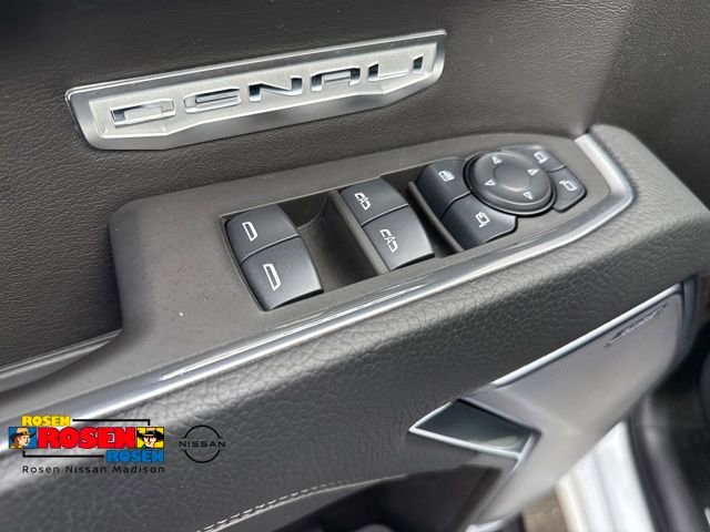 Used 2025 GMC Sierra 1500 Denali w/ Denali Reserve Package AWD/4WD image 10