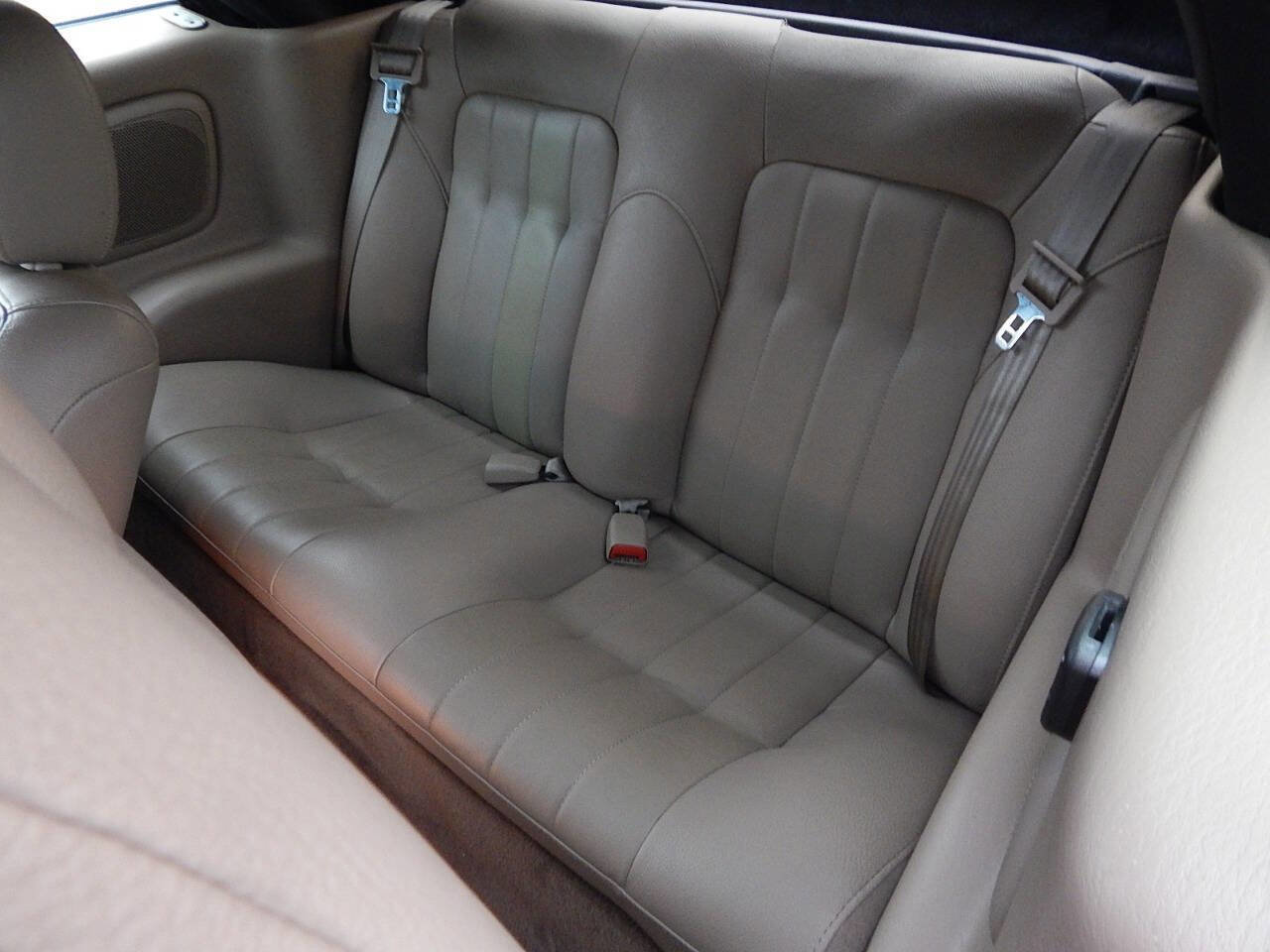 Used 2001 Chrysler Sebring LXi image 14