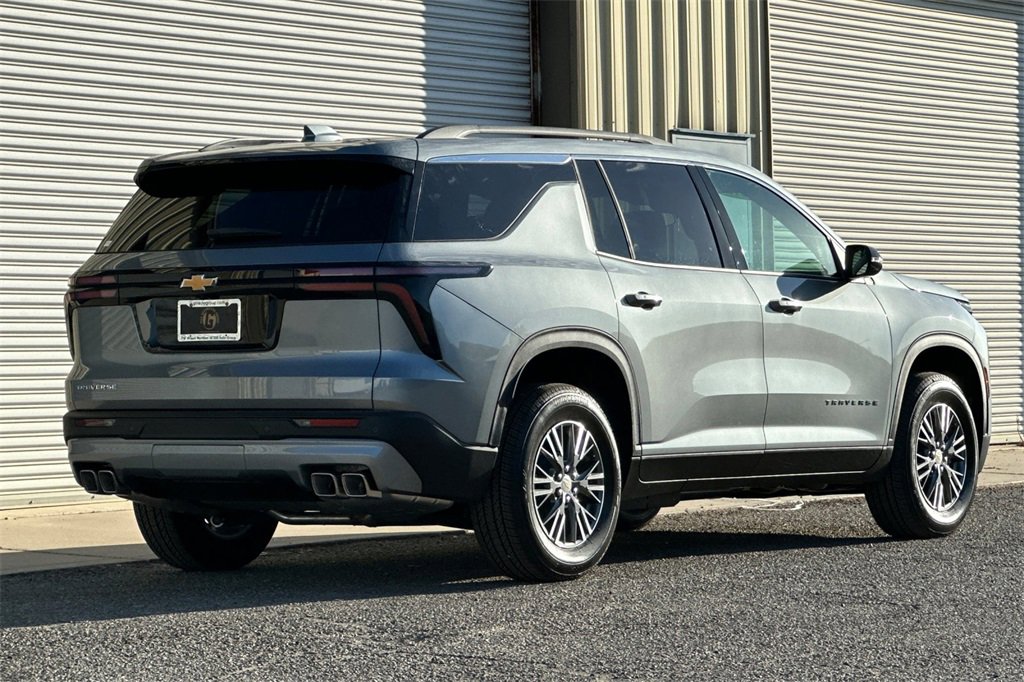 New 2026 Chevrolet Traverse LT w/ LPO, Floor Liner Package image 6
