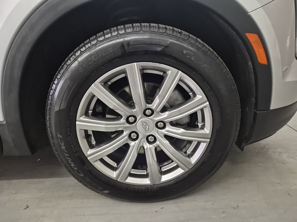 Used 2021 Cadillac XT4 Premium Luxury w/ Cold Weather Package image 10