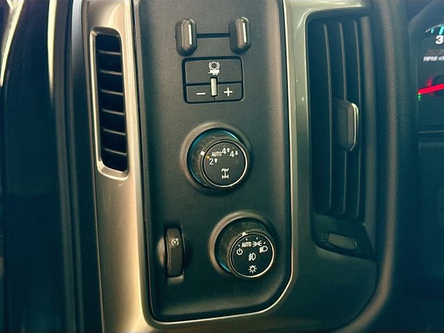 Used 2018 Chevrolet Silverado 1500 LT w/ All Star Edition image 11