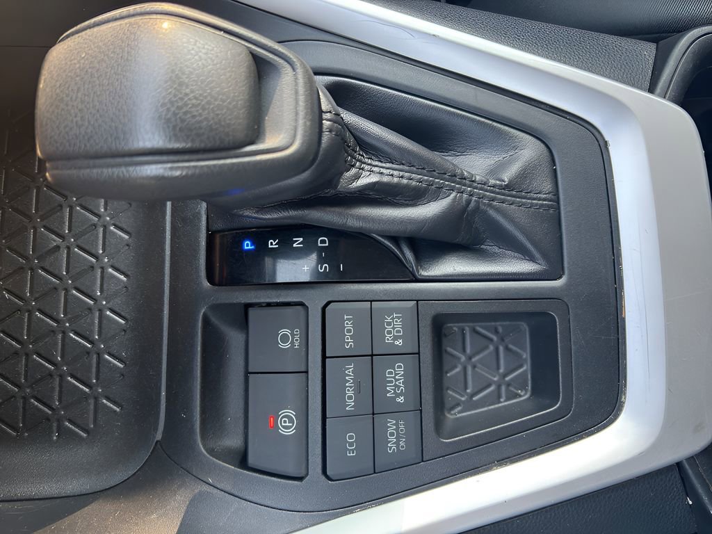 Used 2019 Toyota RAV4 XLE w/ Convenience Package AWD/4WD image 22