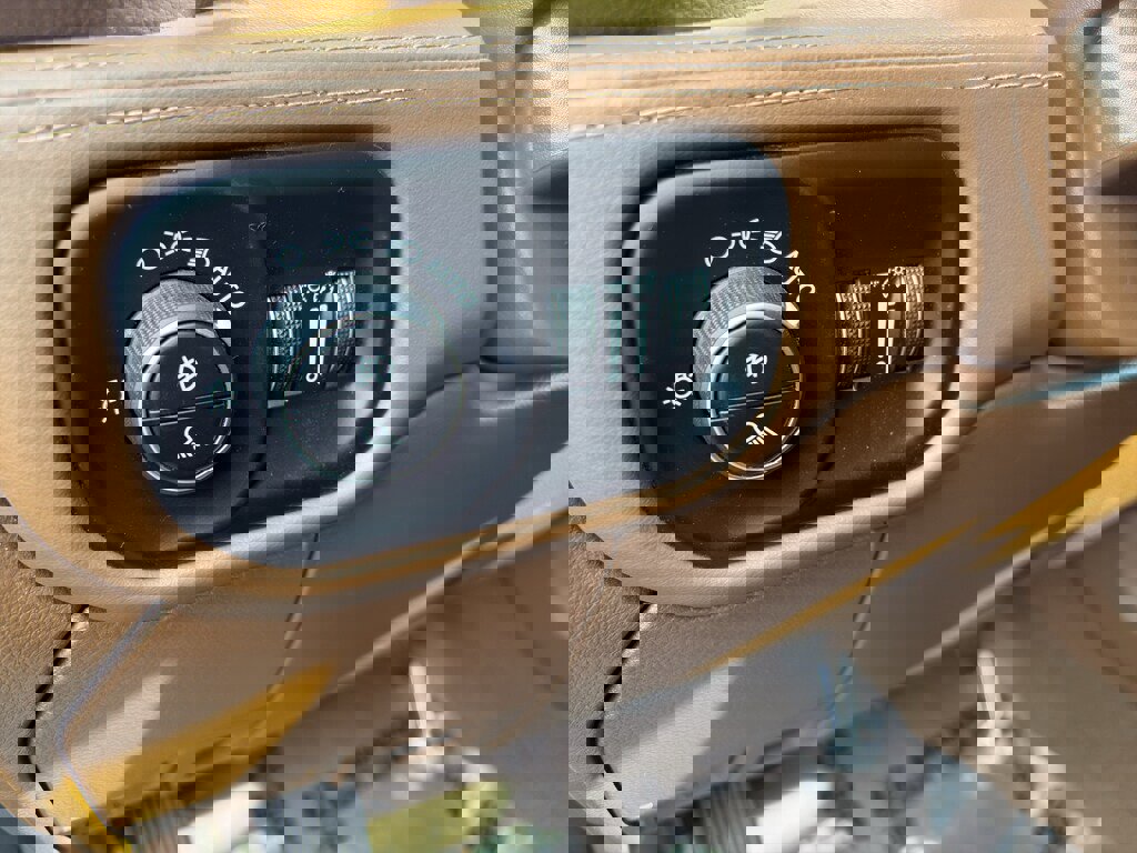 Used 2021 RAM 3500 Limited image 10