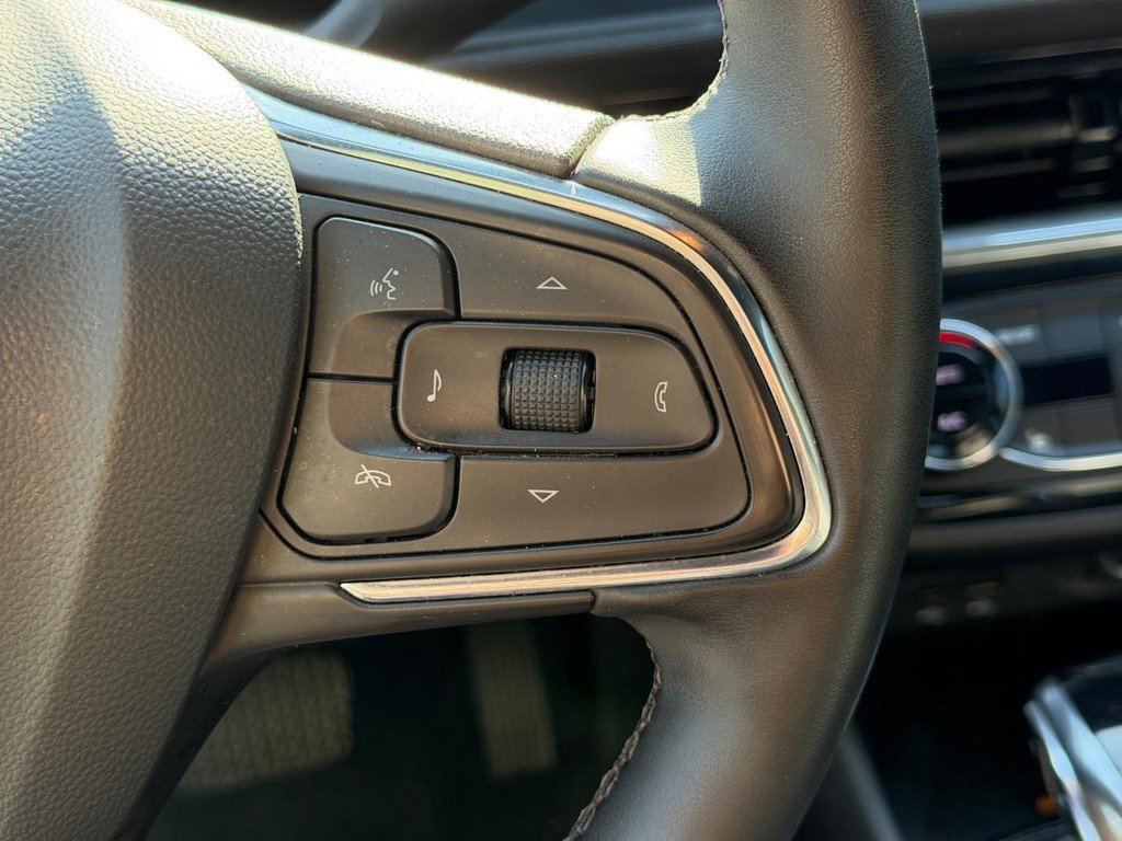 Used 2024 Buick Envista Sport Touring w/ Convenience I Package FWD image 18