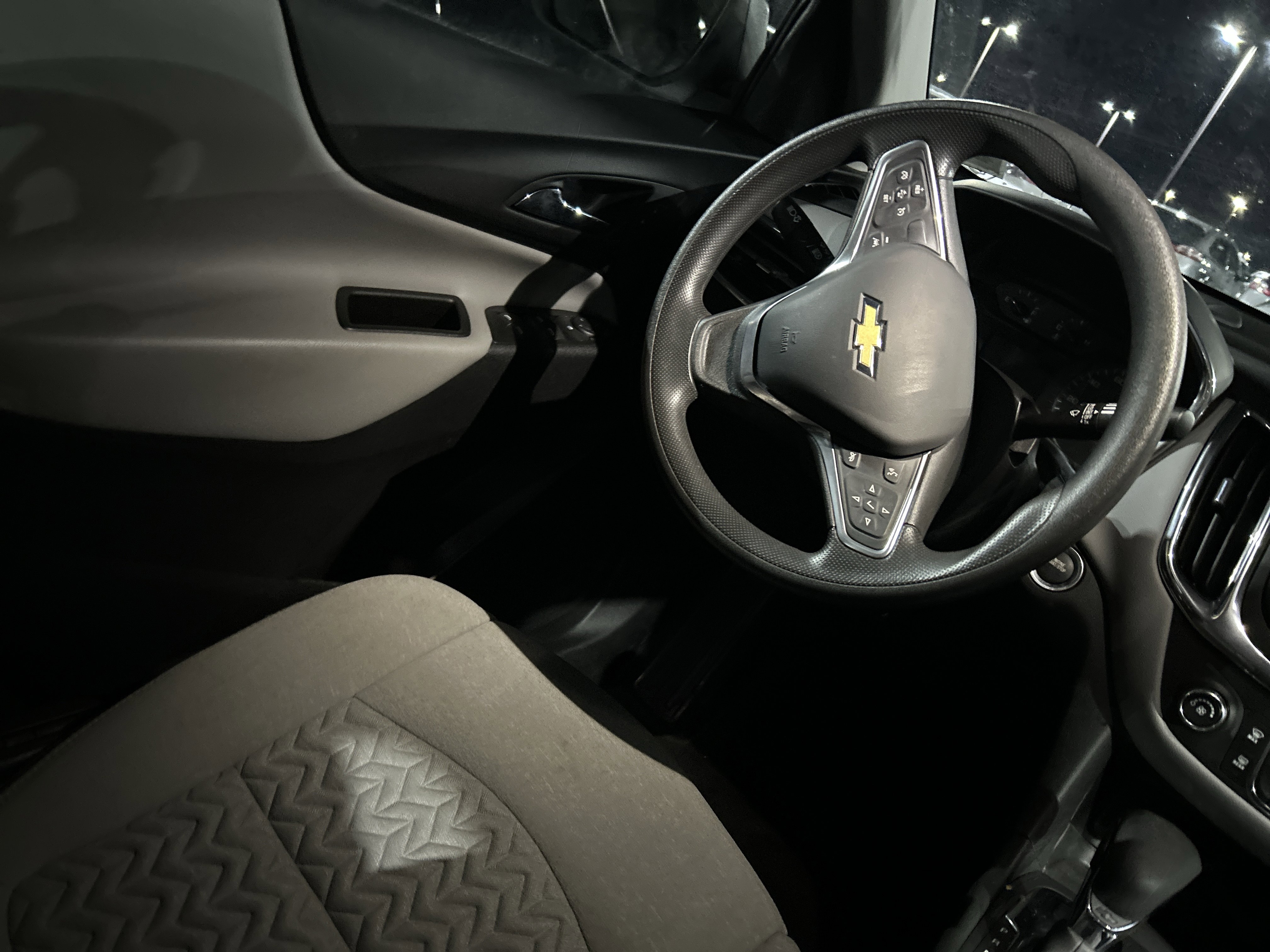 Used 2023 Chevrolet Equinox LS image 20