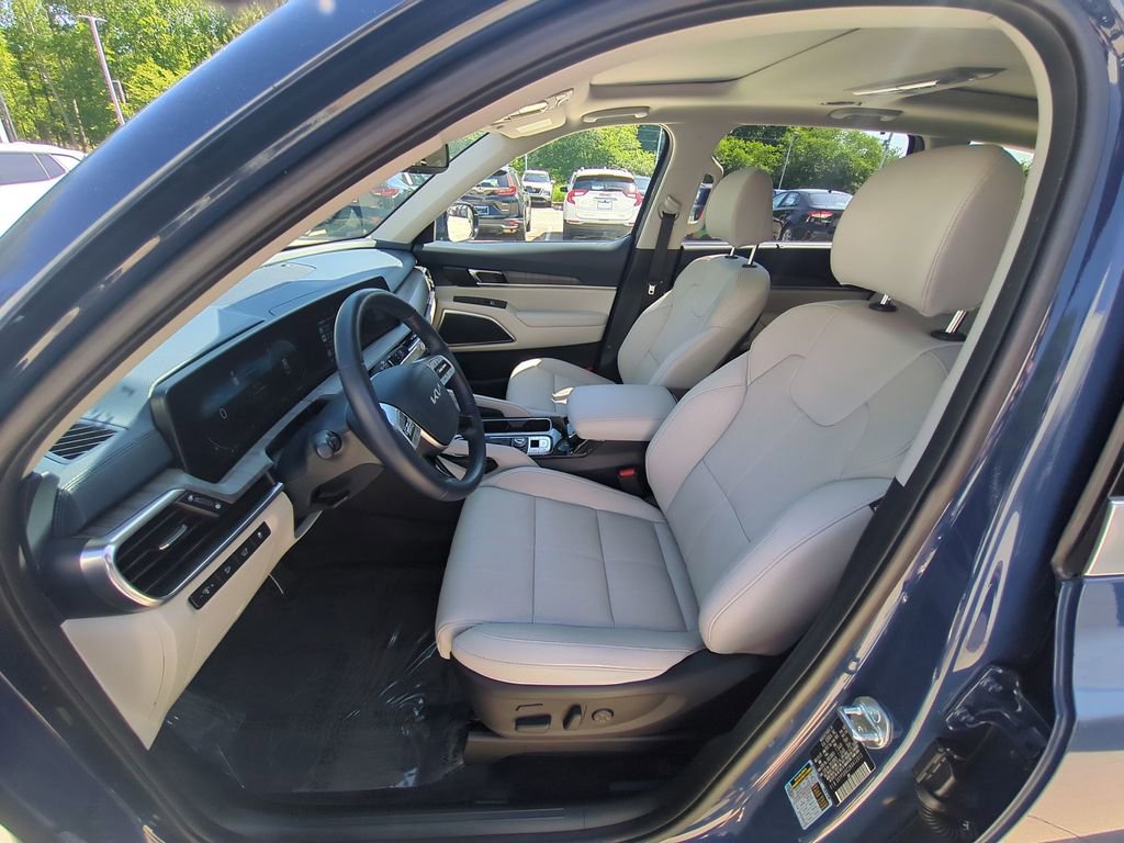 Used 2024 Kia Telluride SX AWD/4WD image 16