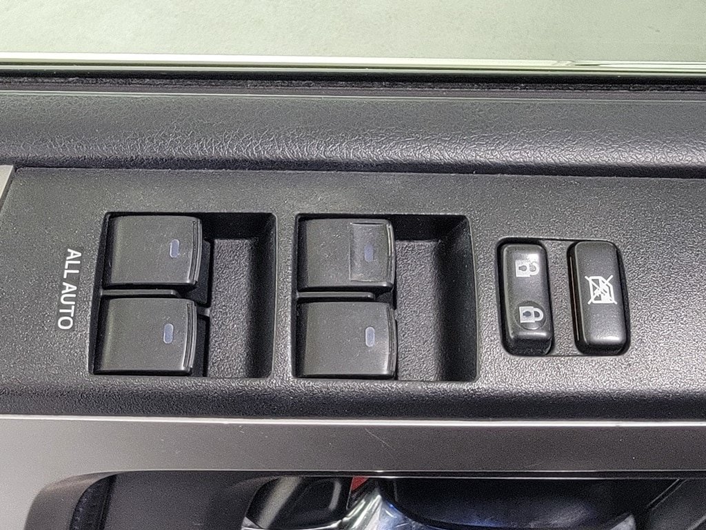Used 2014 Toyota 4Runner Limited AWD/4WD image 27