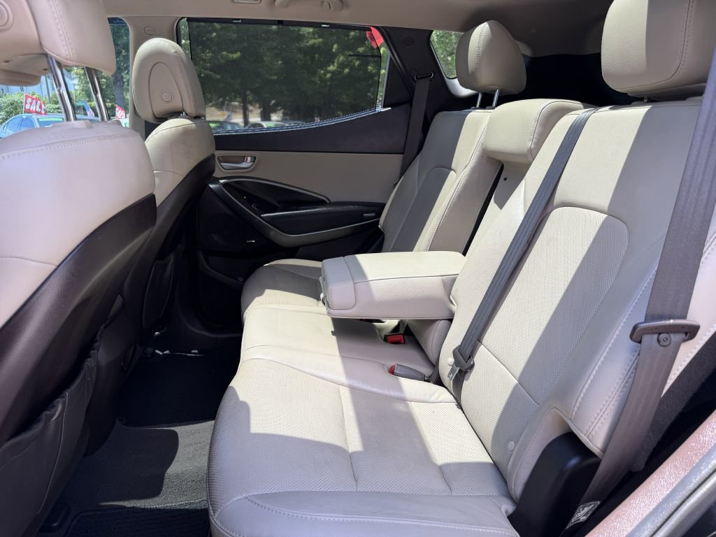Used 2017 Hyundai Santa Fe Sport w/ 2.4L Tech Package 04 FWD image 9