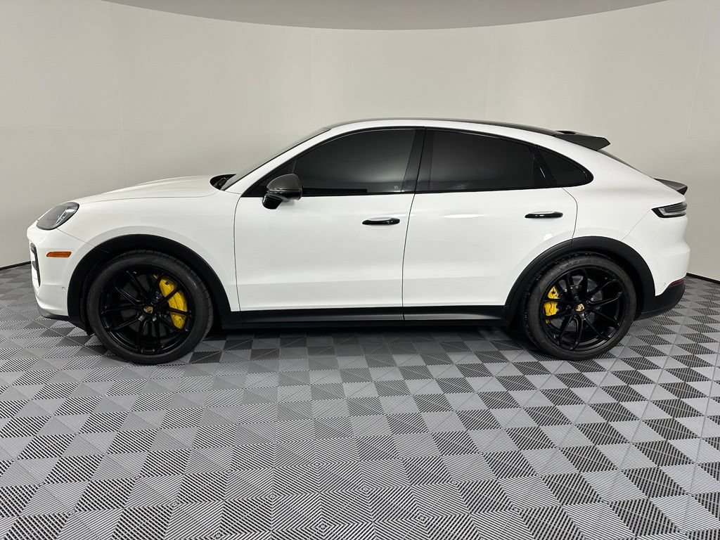 Certified 2024 Porsche Cayenne Turbo GT AWD/4WD image 2