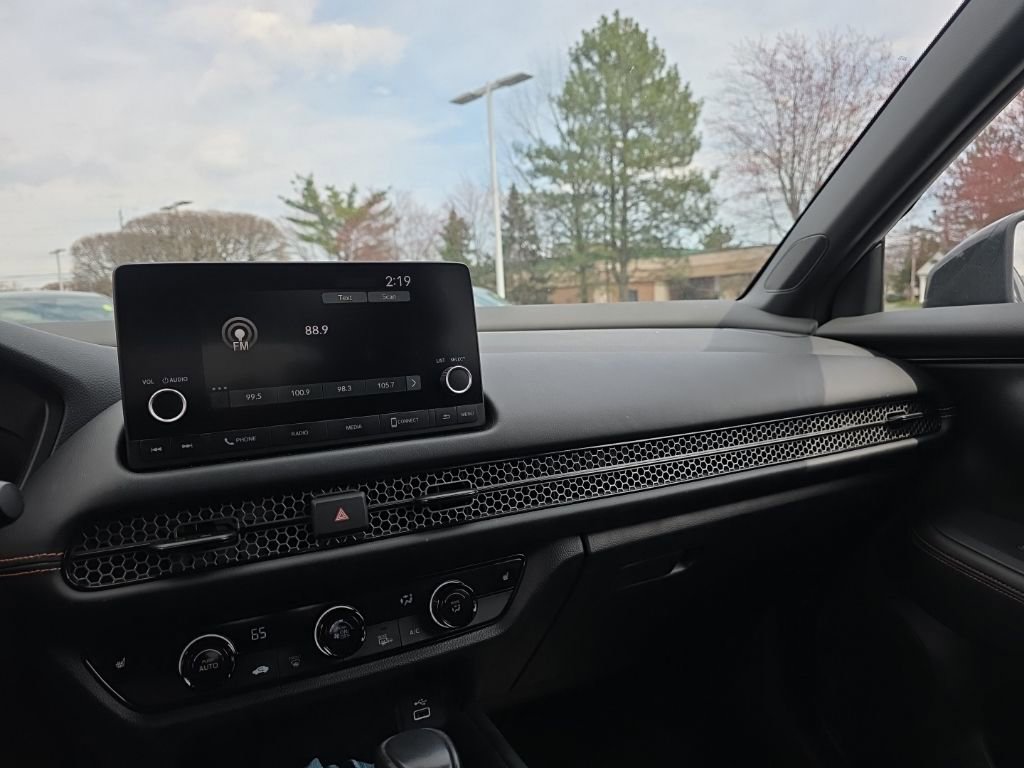 Used 2024 Honda HR-V Sport image 18