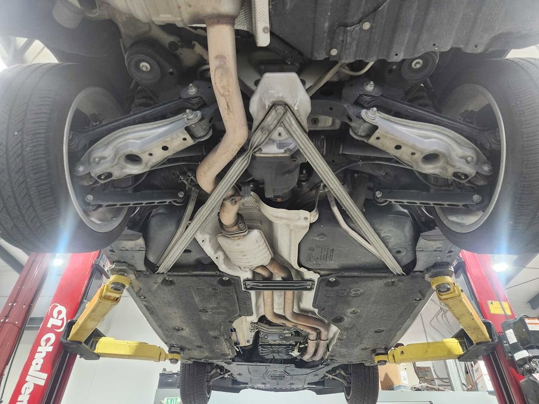 Used 2013 BMW 135i Convertible image 16