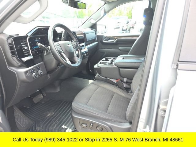 Used 2023 Chevrolet Silverado 1500 LT AWD/4WD image 13