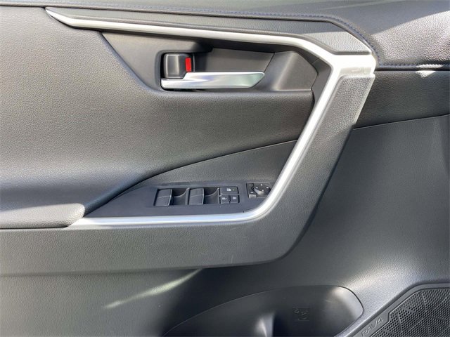 Used 2019 Toyota RAV4 XSE image 18