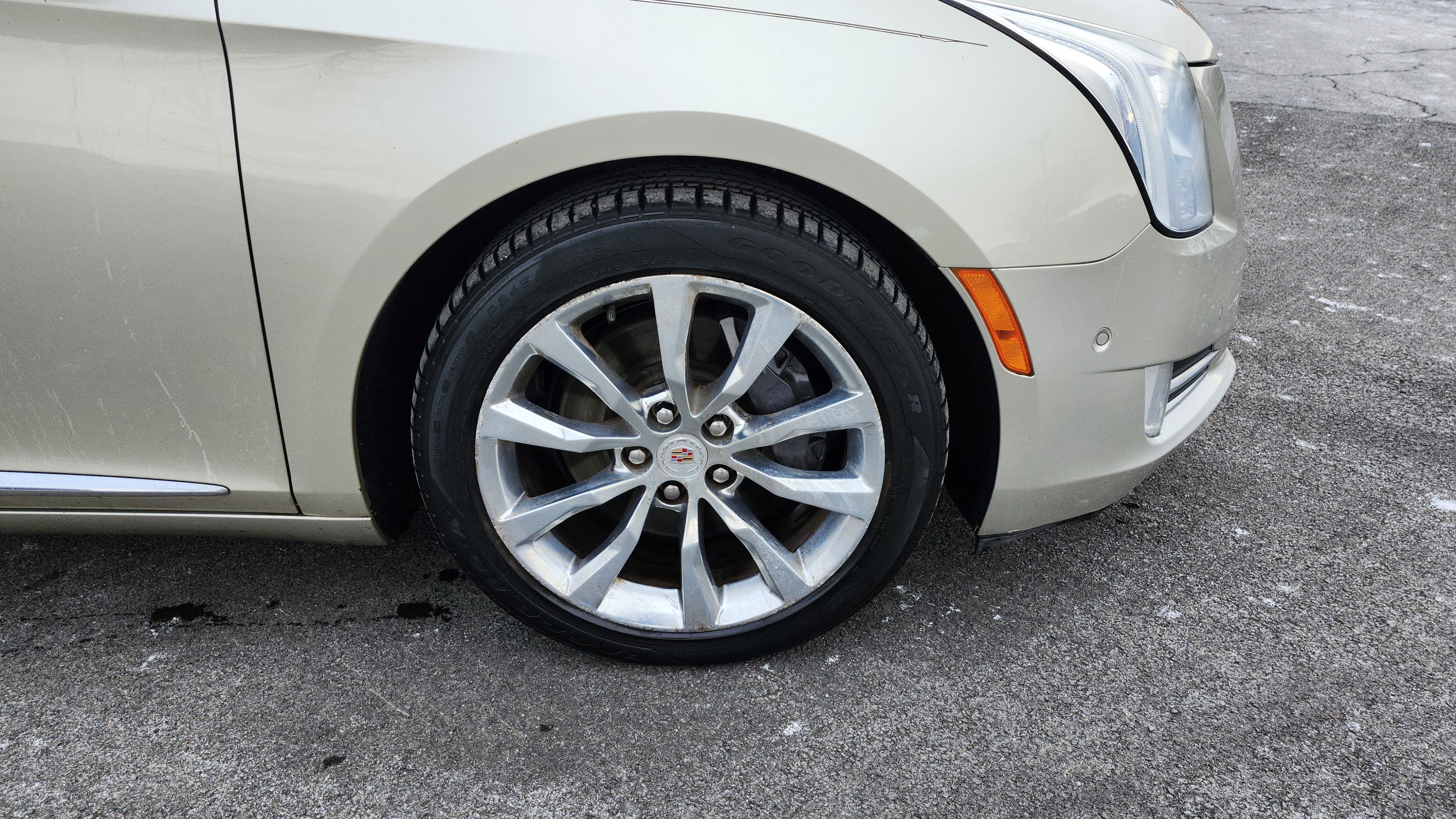 Used 2015 Cadillac XTS Luxury w/ Driver Awareness Package image 10