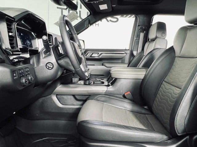 Used 2023 Chevrolet Silverado 1500 ZR2 w/ Technology Package image 10