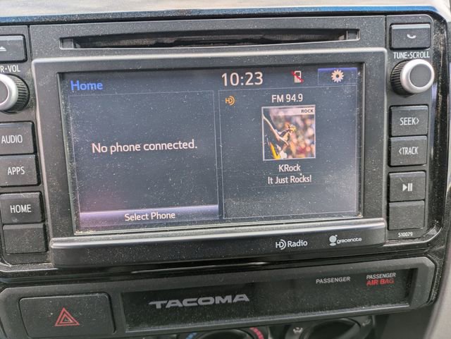 Used 2015 Toyota Tacoma 4x4 Access Cab V6 w/ TRD Off-Road Package image 13