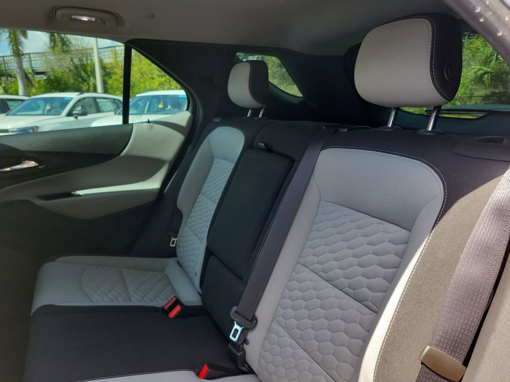Used 2020 Chevrolet Equinox LS FWD image 9
