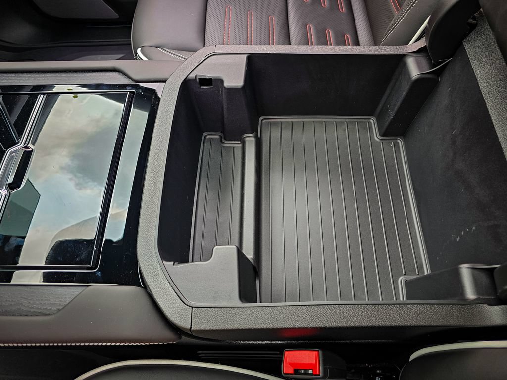 New 2026 GMC Yukon XL AT4 Ultimate w/ LPO, Floor Liner Package AWD/4WD image 32