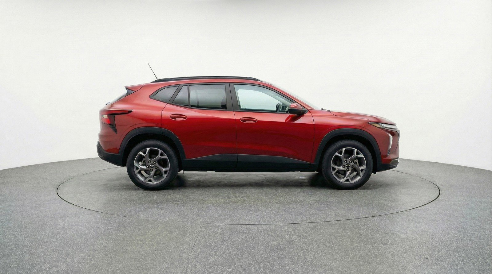 Used 2025 Chevrolet Trax LT w/ LT Convenience Package image 11