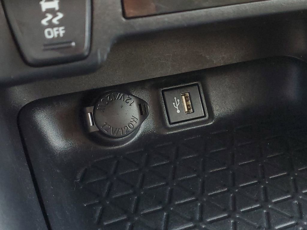 Used 2024 Toyota RAV4 LE image 20